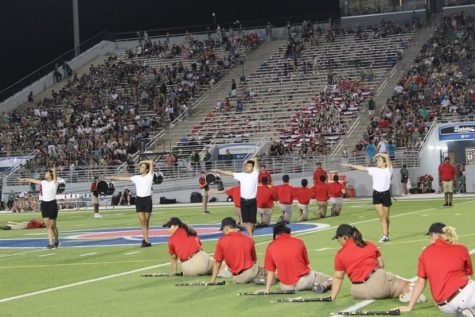 Lobo Band performing their 2021 show Repeating Worlds.