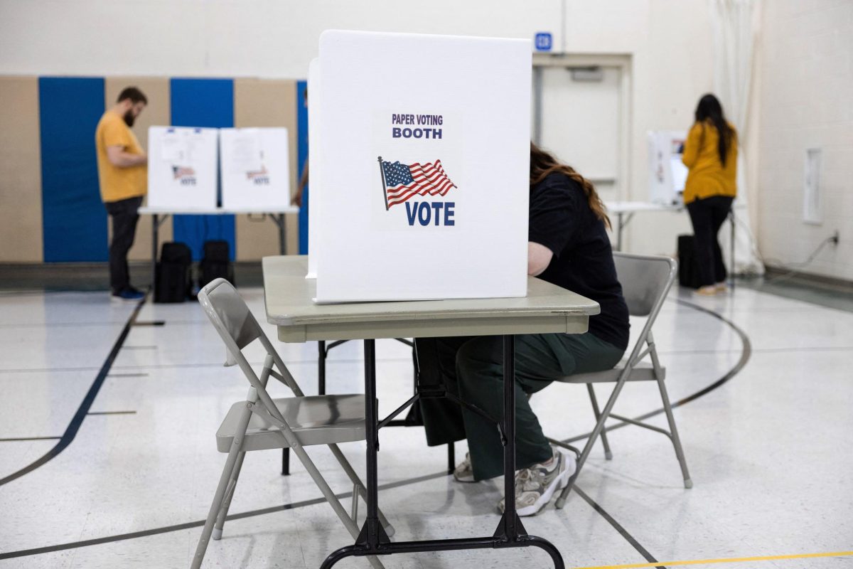 People vote in the 2024 U.S. presidential election on Election Day in Columbus, Ohio, U.S., November 5, 2024. REUTERS/Megan Jelinger