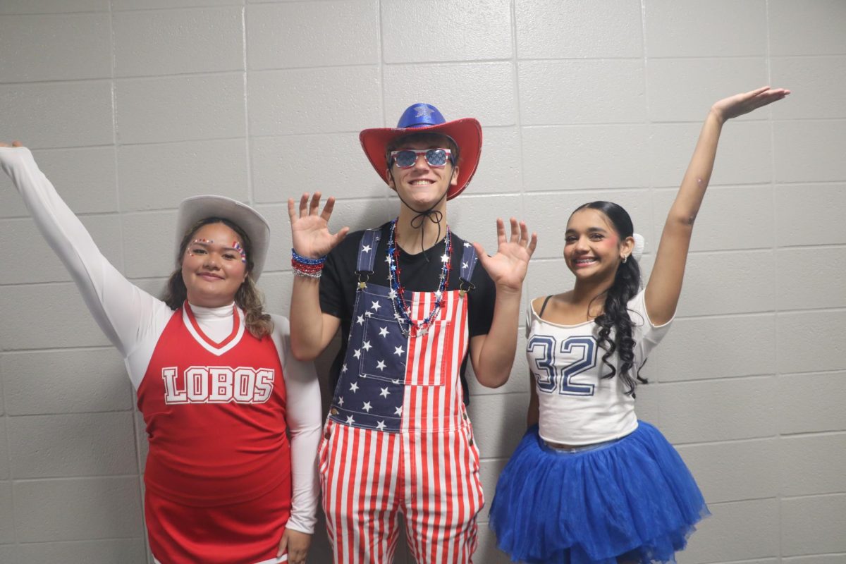 Victor Almanza (left), Eva Almanza (right)